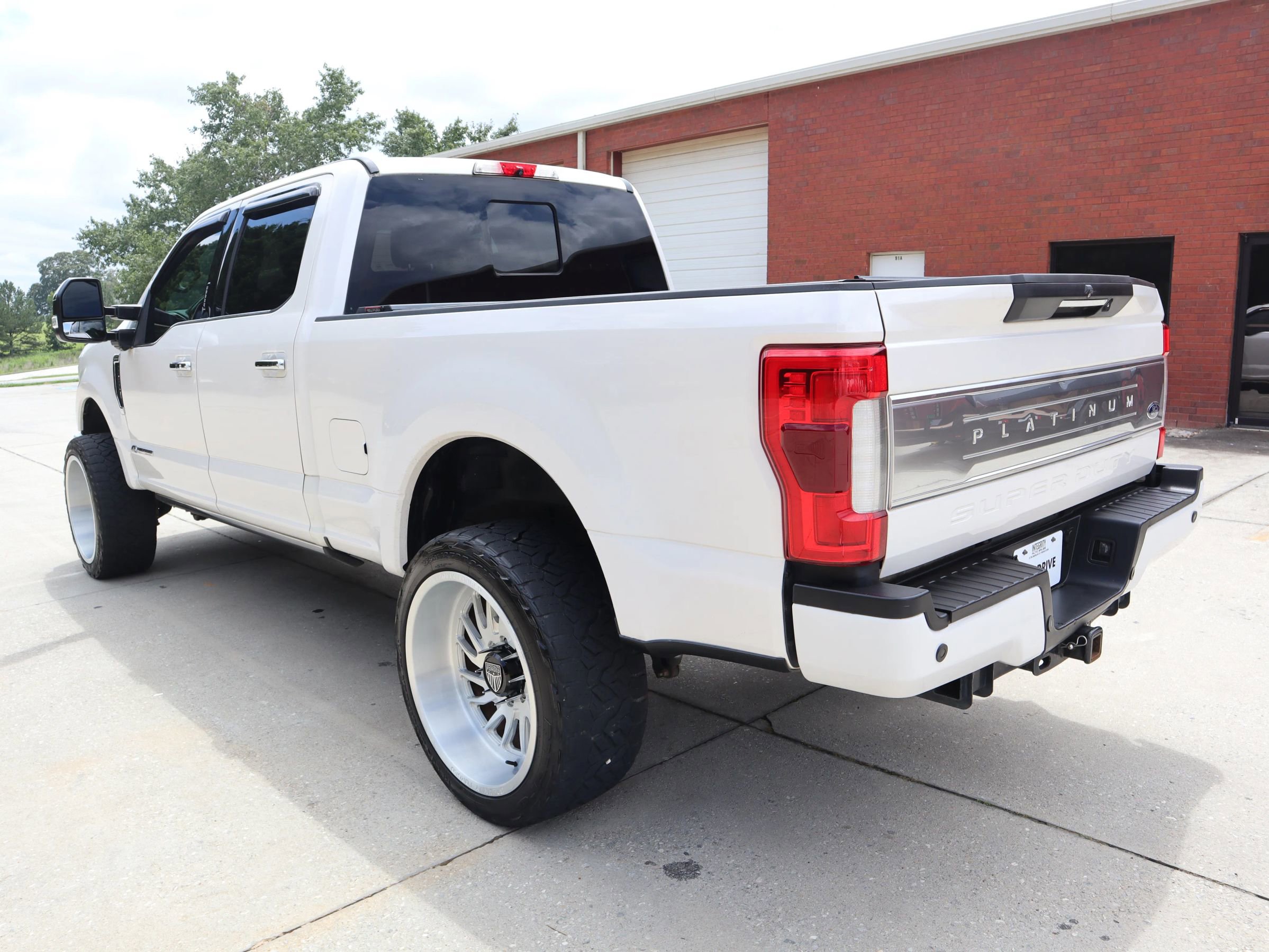 Used 2018 Ford F250 Platinum w/ Platinum Ultimate Package image 3