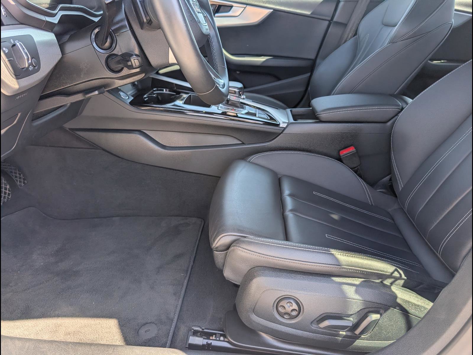 Used 2025 Audi A5 2.0T Premium Plus image 11