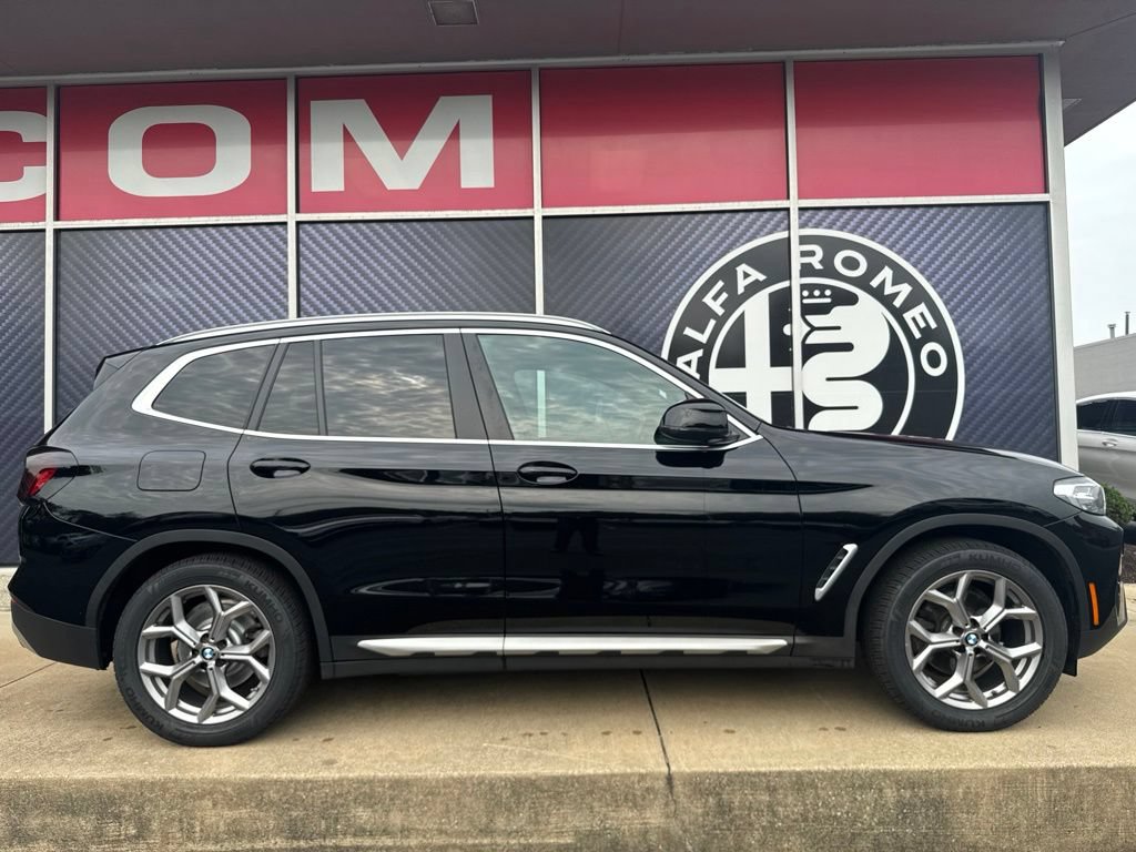 Used 2023 BMW X3 xDrive30i w/ Convenience Package AWD/4WD image 4