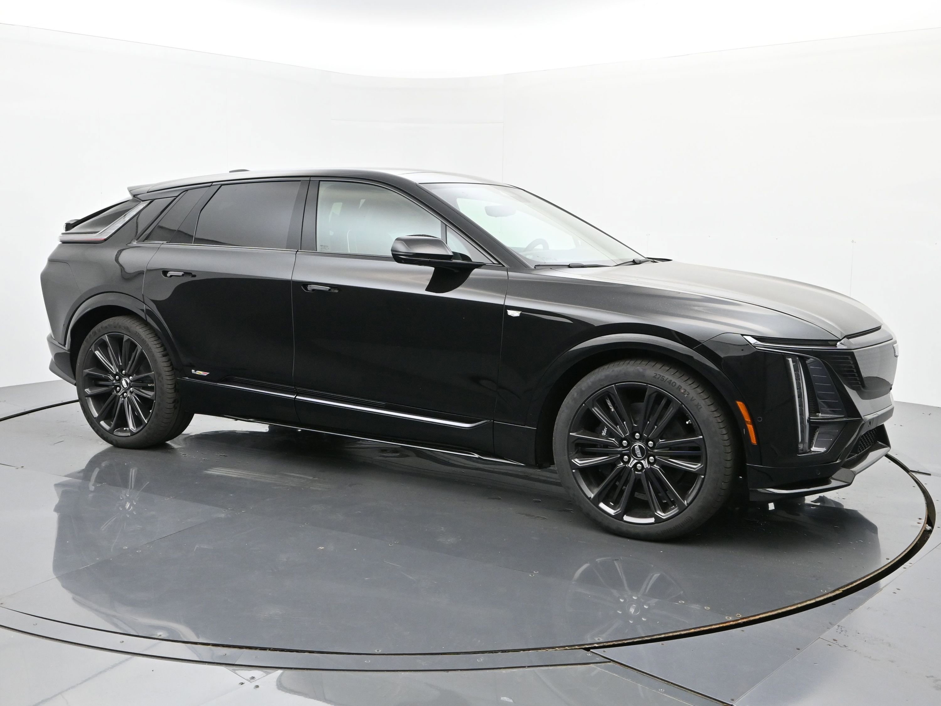 New 2026 Cadillac Lyriq V image 7