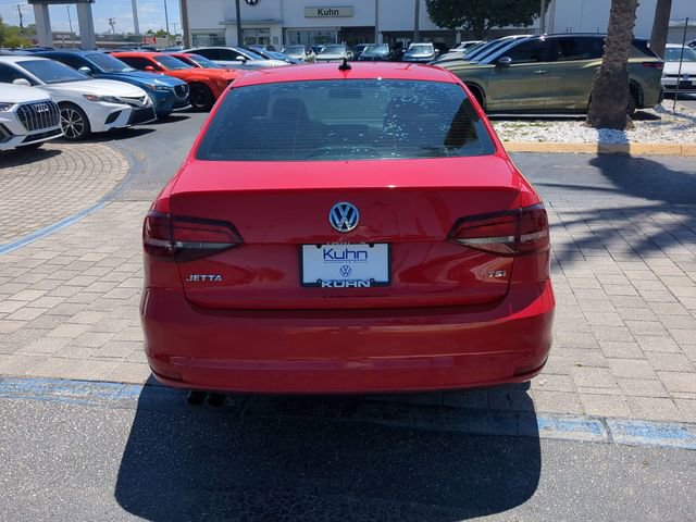 Used 2016 Volkswagen Jetta Sport FWD image 4