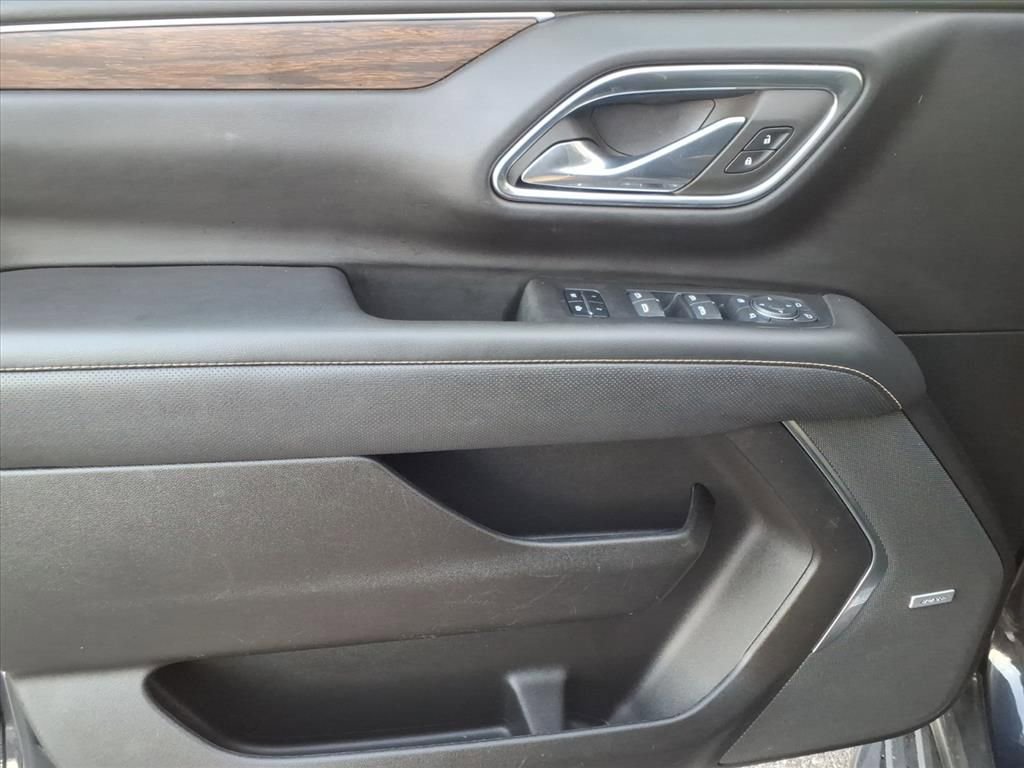 Certified 2023 Chevrolet Suburban Premier image 17