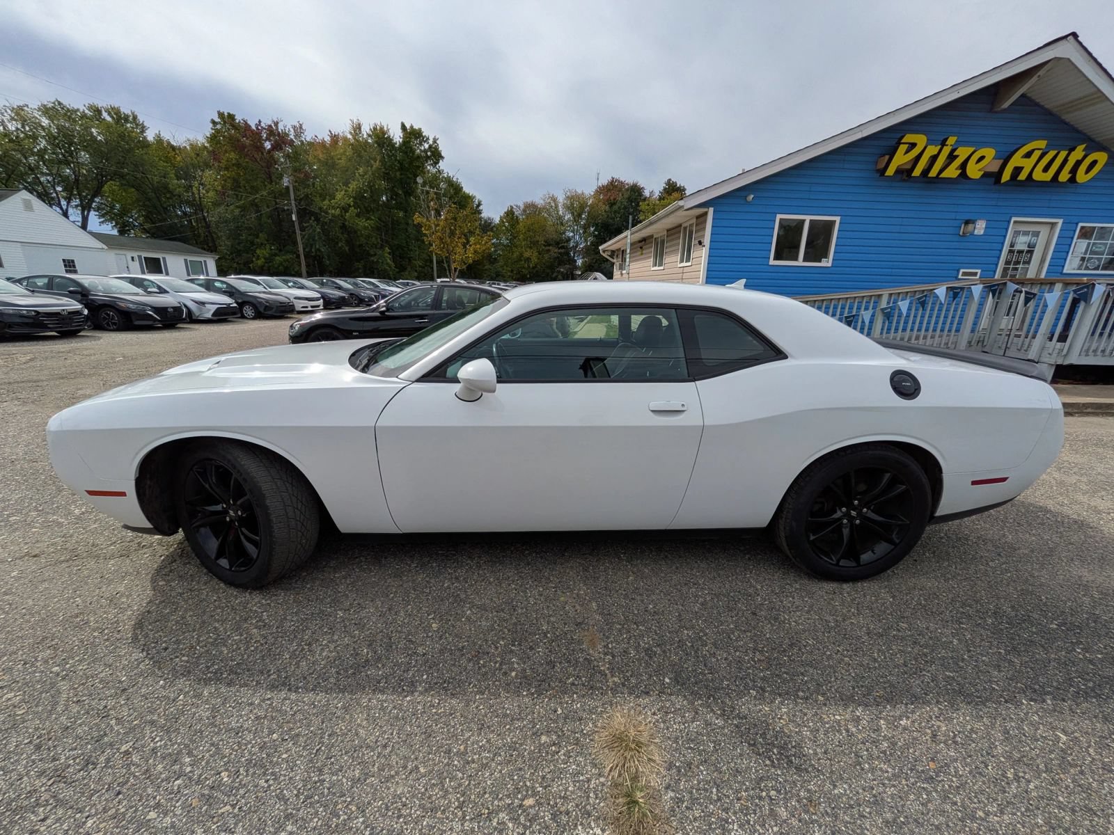 Used 2018 Dodge Challenger SXT Plus RWD image 2