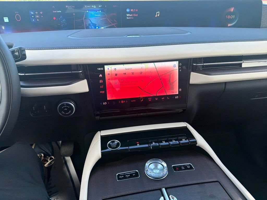 New 2027 Lincoln Navigator L Reserve w/ Jet Appearance Package AWD/4WD image 13