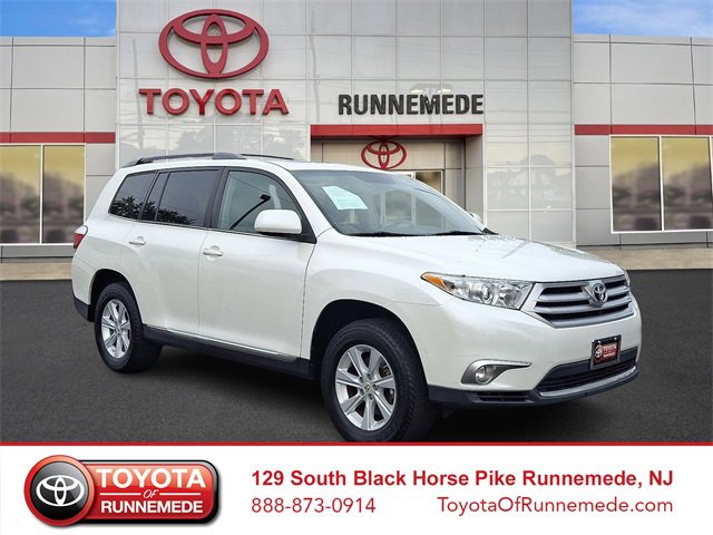 Used 2011 Toyota Highlander SE