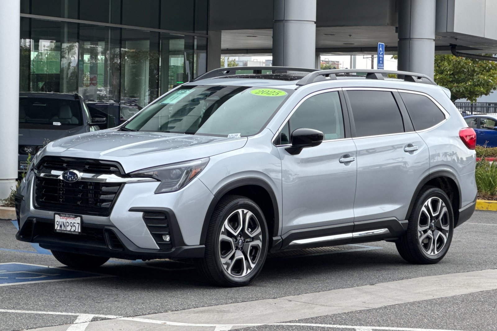 Used 2025 Subaru Ascent Limited AWD/4WD image 8