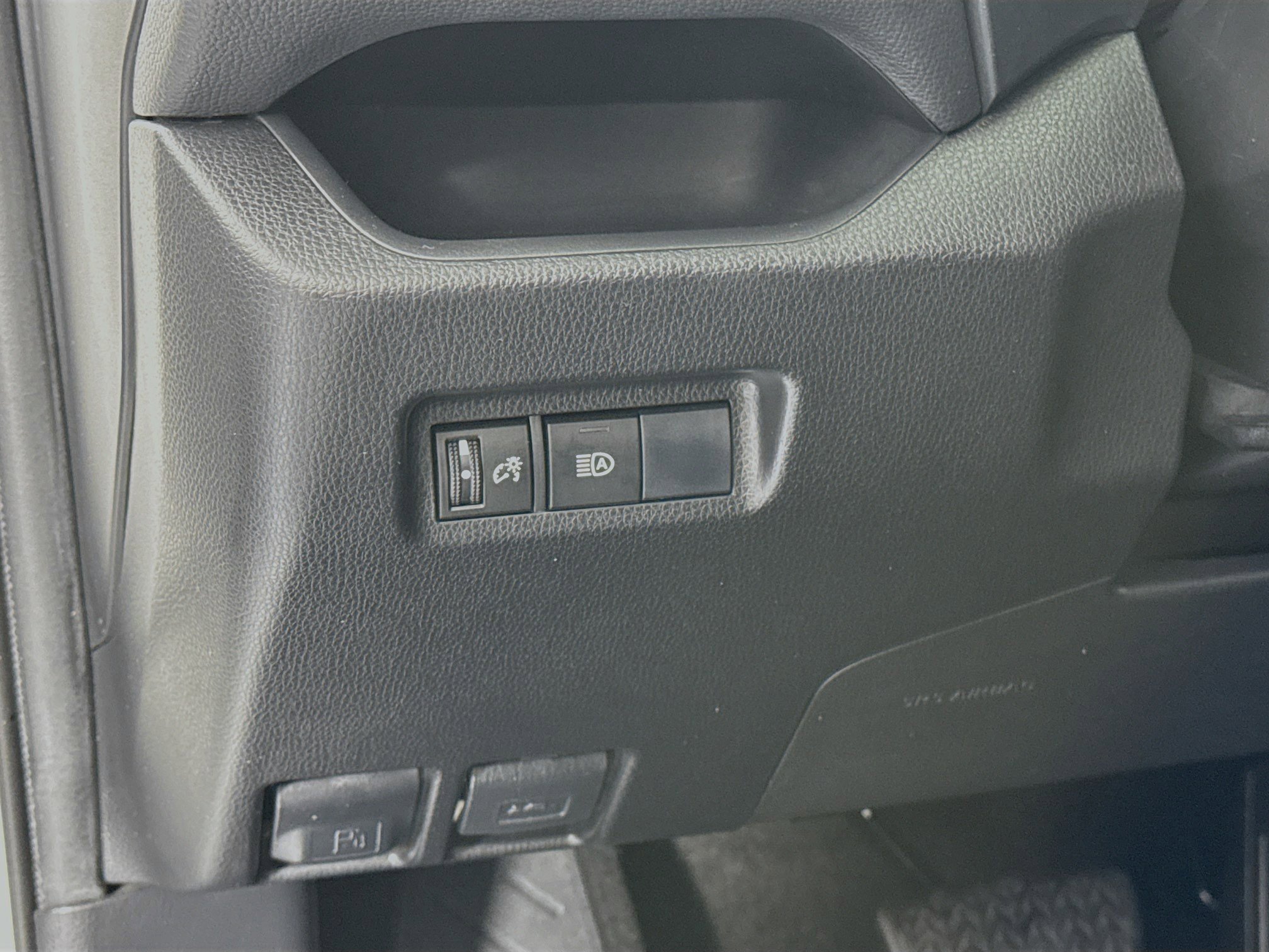 Used 2020 Toyota RAV4 LE w/ All Weather Liner Package image 10