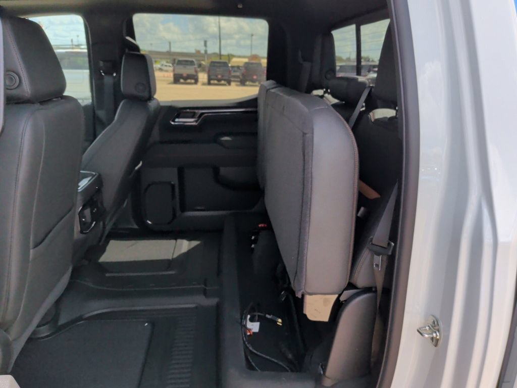 New 2026 GMC Sierra 1500 AT4 w/ AT4 Premium Package AWD/4WD image 40