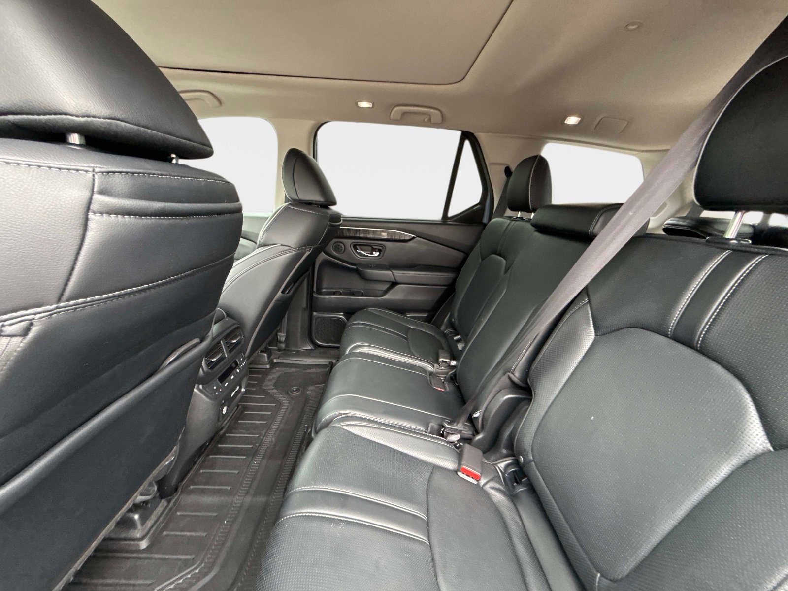 Used 2023 Honda Pilot Elite image 15