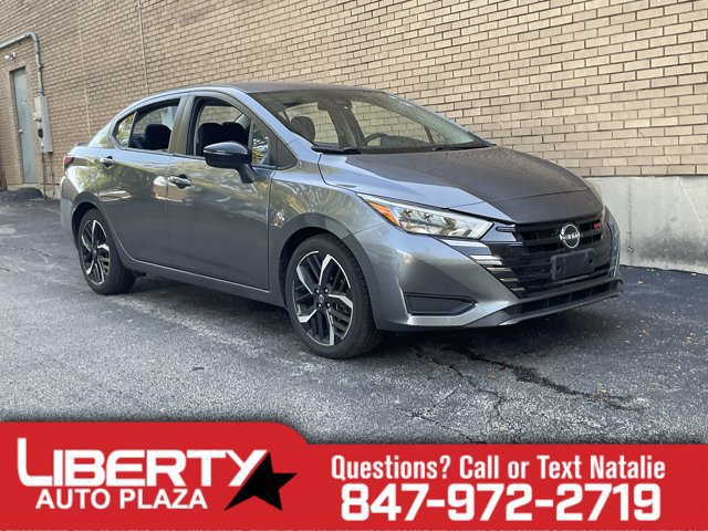 Used 2024 Nissan Versa SR FWD image 1