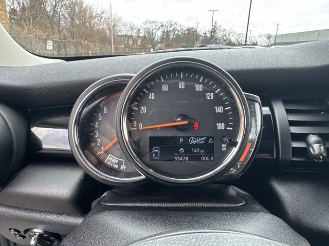 Used 2019 MINI Cooper 2-Door Hardtop w/ Storage Package image 26