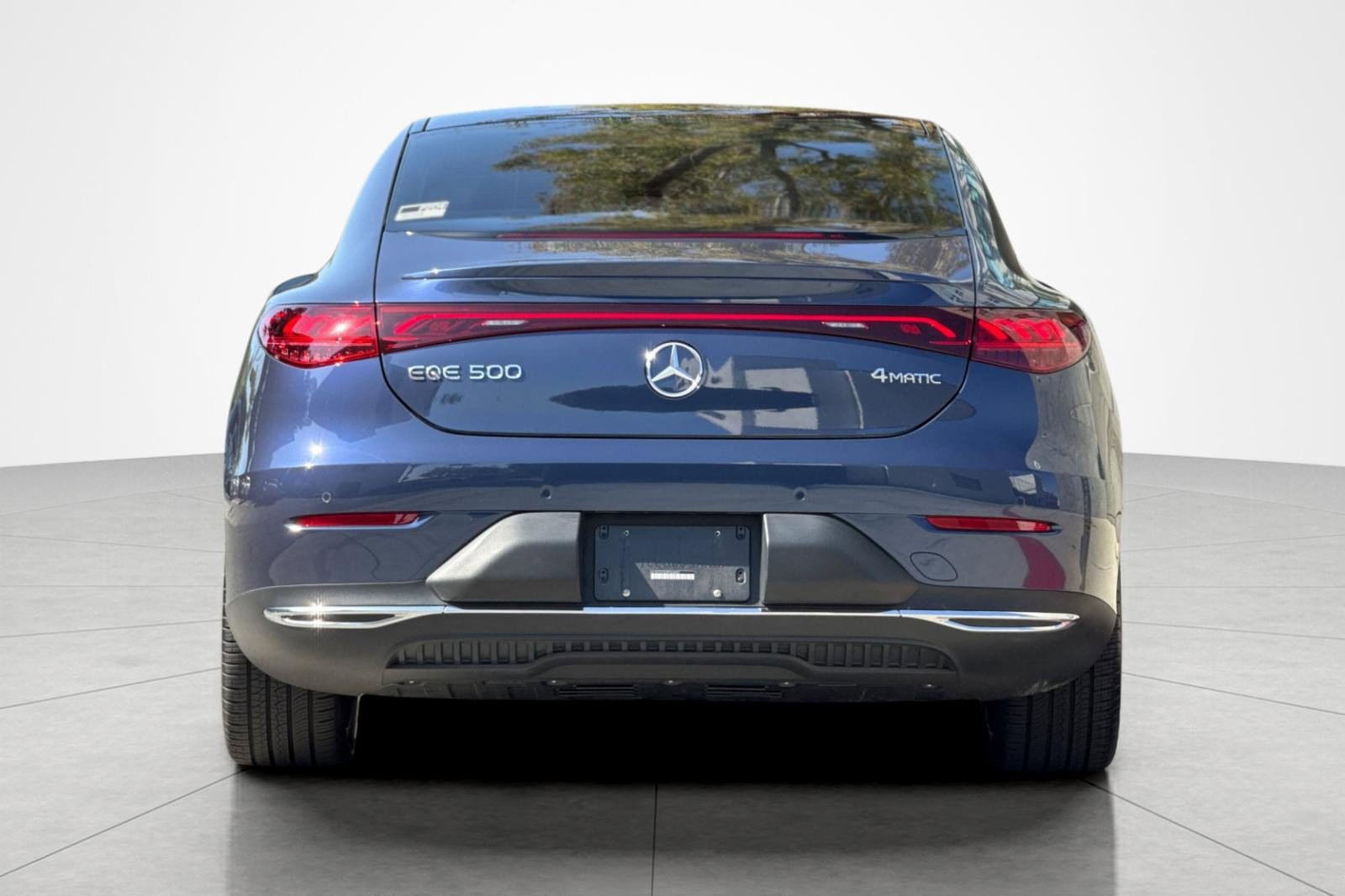 Used 2023 Mercedes-Benz EQE 500 4MATIC Sedan image 4