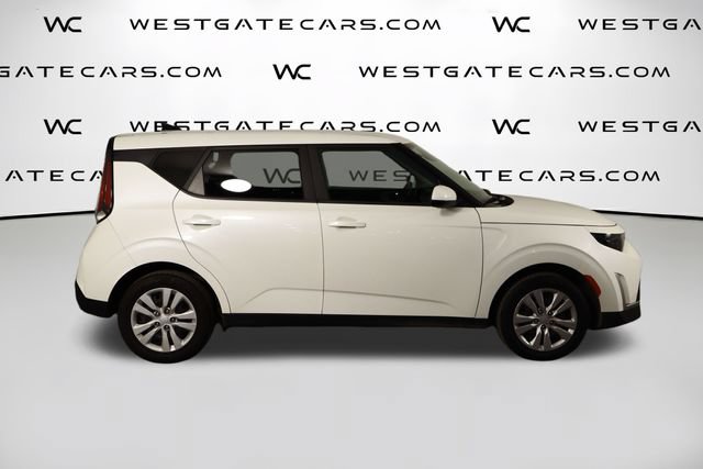 Used 2023 Kia Soul LX FWD image 43