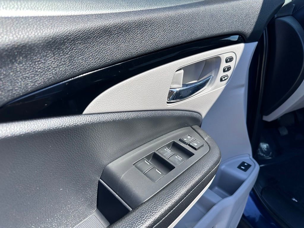 Used 2017 Honda Pilot Touring image 9