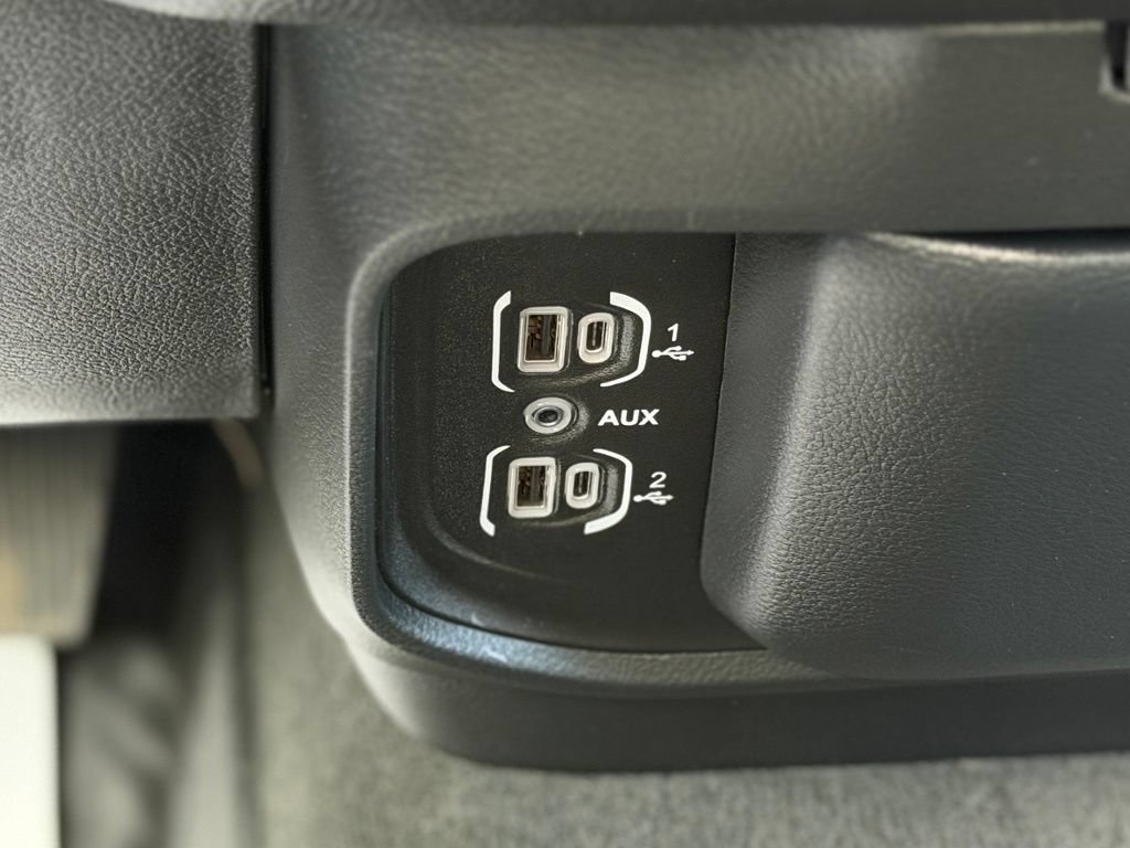 Used 2024 RAM 1500 Big Horn AWD/4WD image 16