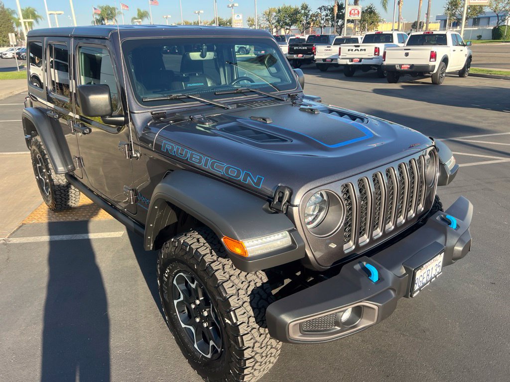 Used 2023 Jeep Wrangler Unlimited Rubicon 4xe w/ Cold Weather Group AWD/4WD image 5