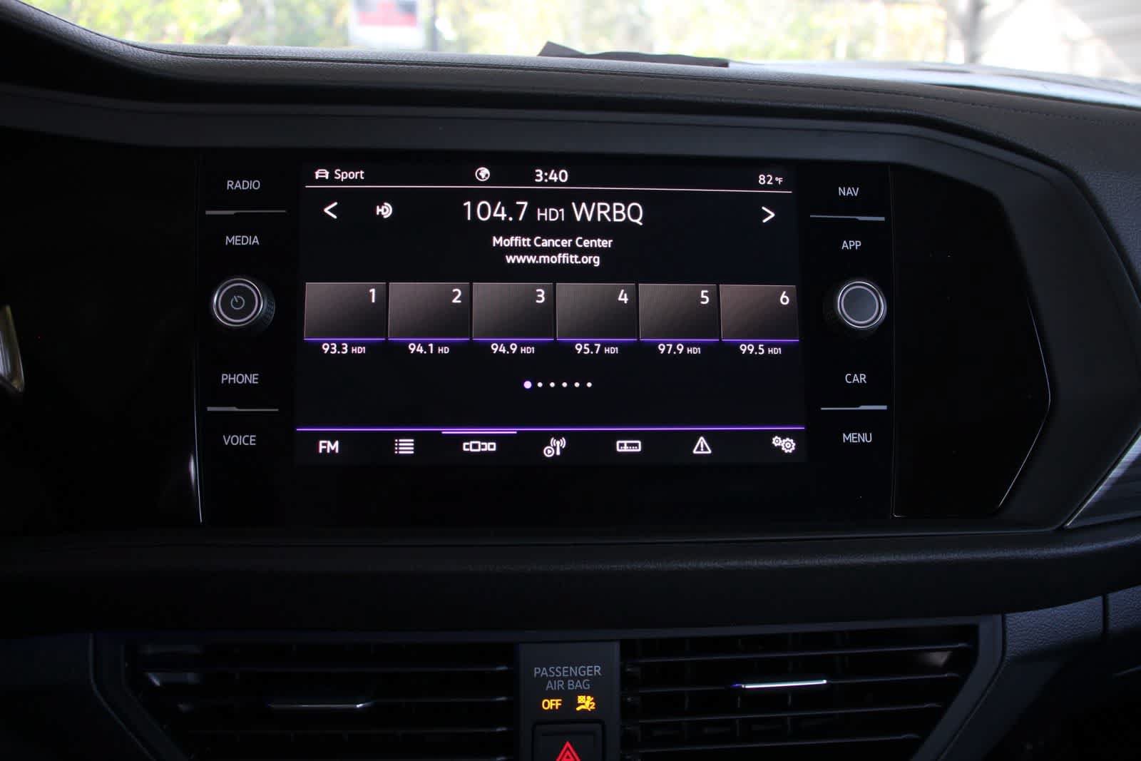 Used 2024 Volkswagen Jetta SEL FWD image 23