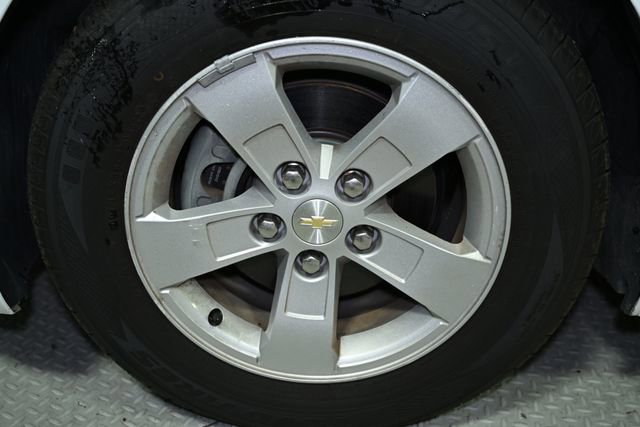 Used 2016 Chevrolet Malibu LT image 16