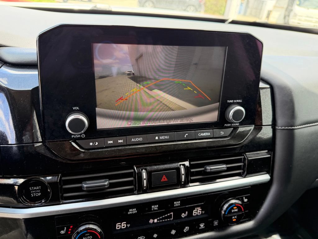 Used 2025 Nissan Pathfinder SV FWD image 22