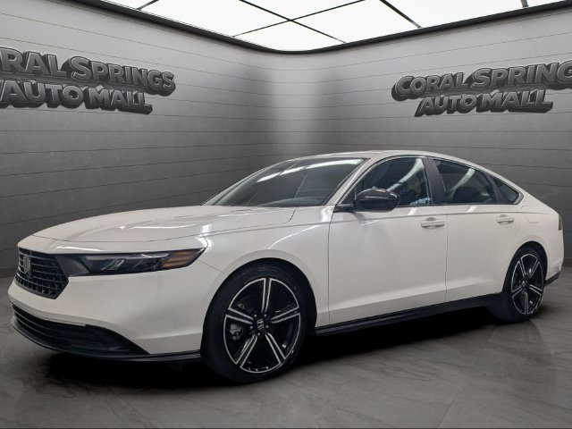 Certified 2025 Honda Accord Sport image 3