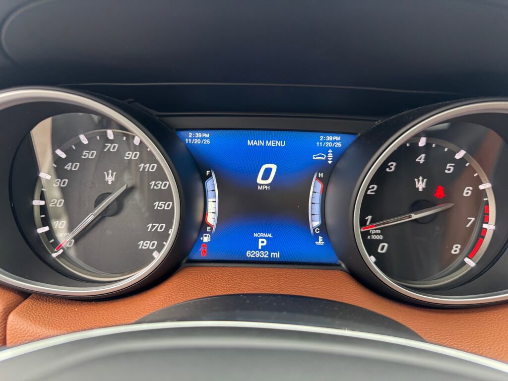 Used 2019 Maserati Levante image 13