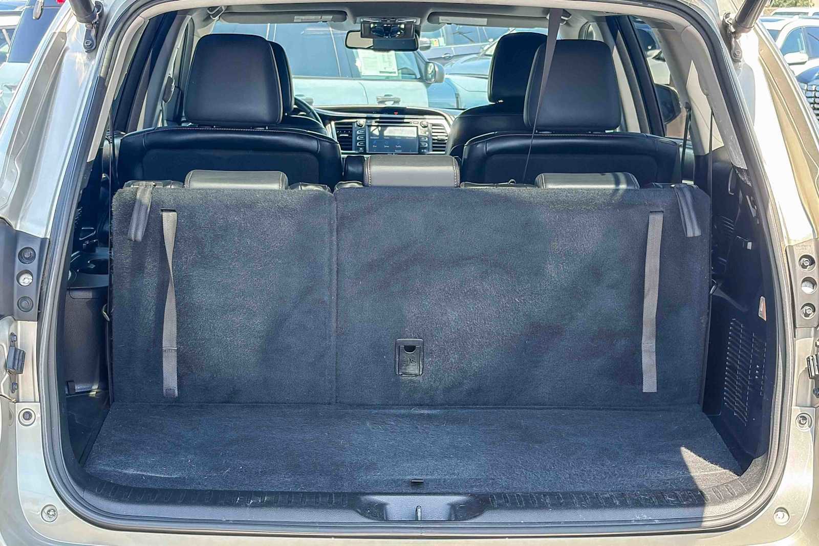 Used 2015 Toyota Highlander Limited Platinum AWD/4WD image 26