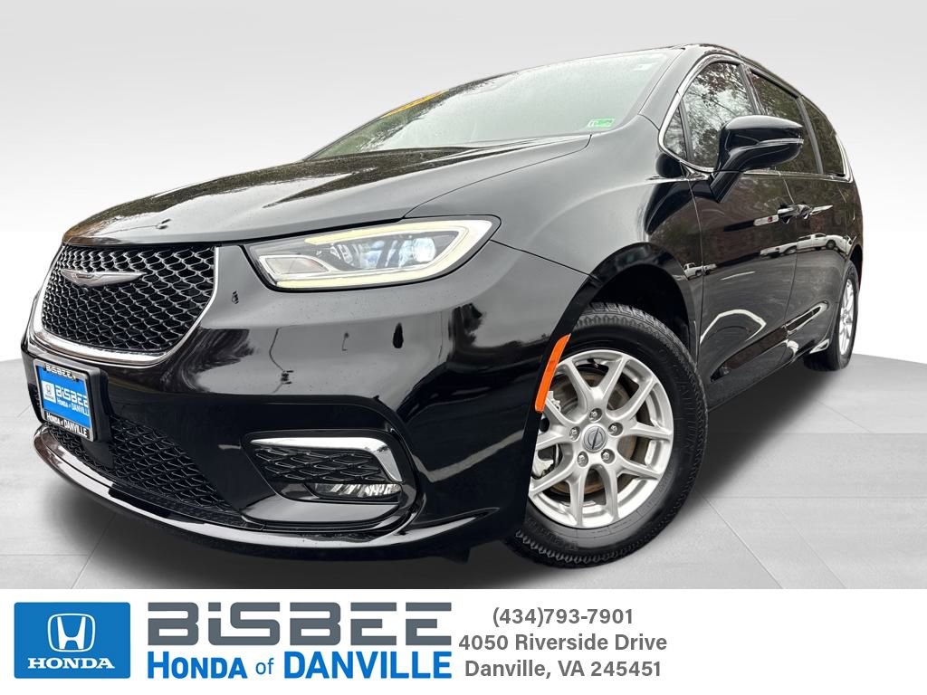 Used 2024 Chrysler Pacifica Touring-L