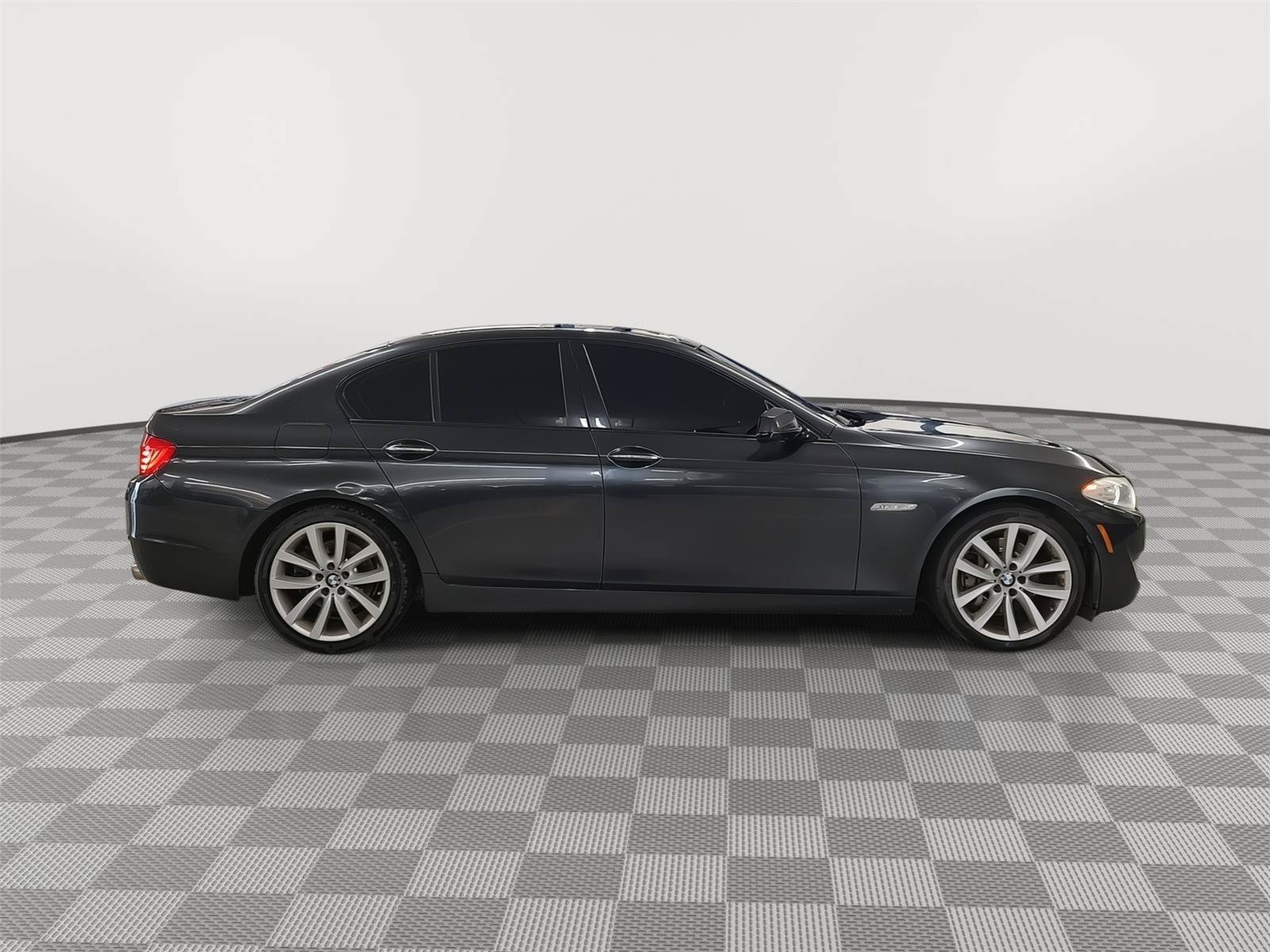 Used 2011 BMW 535i Sedan RWD image 28