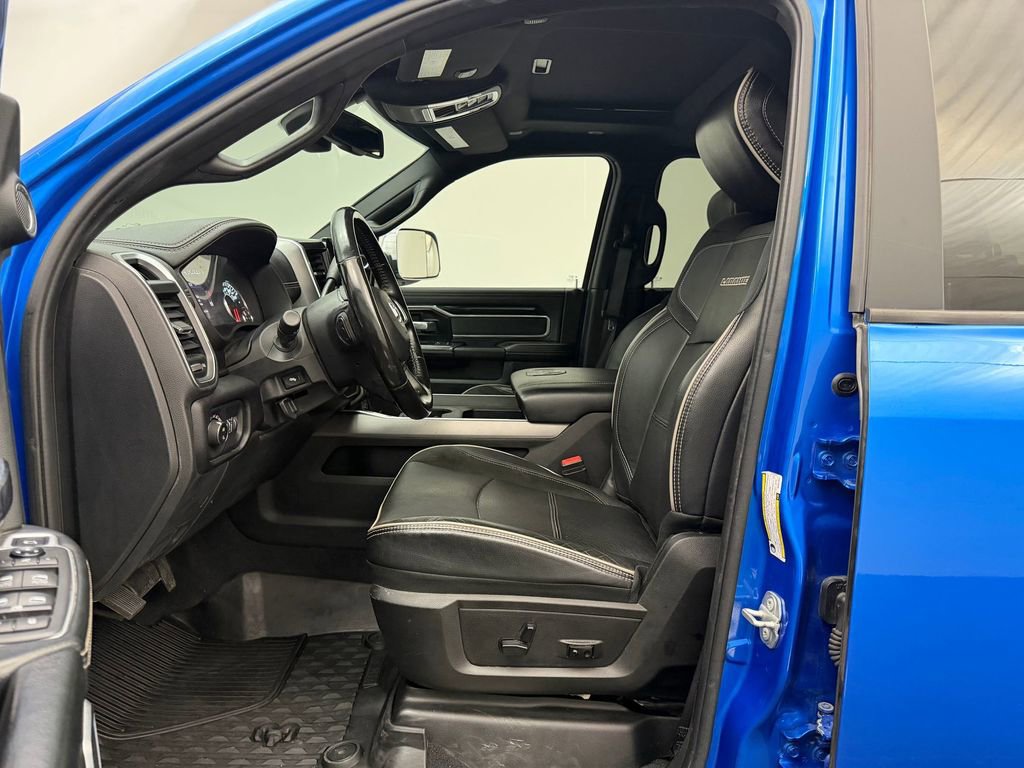 Used 2021 RAM 3500 Laramie AWD/4WD image 5
