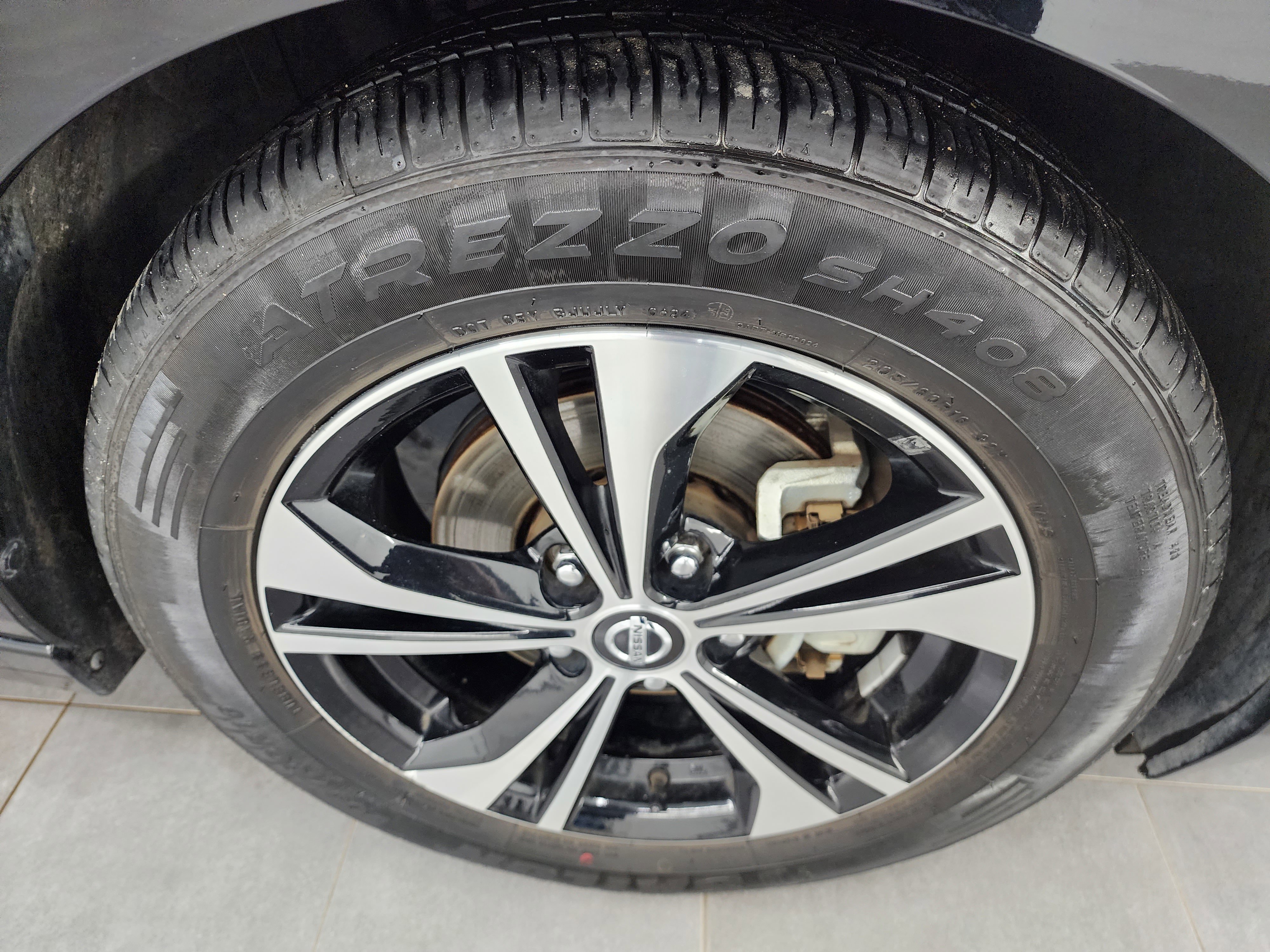 Used 2023 Nissan Sentra SV image 3