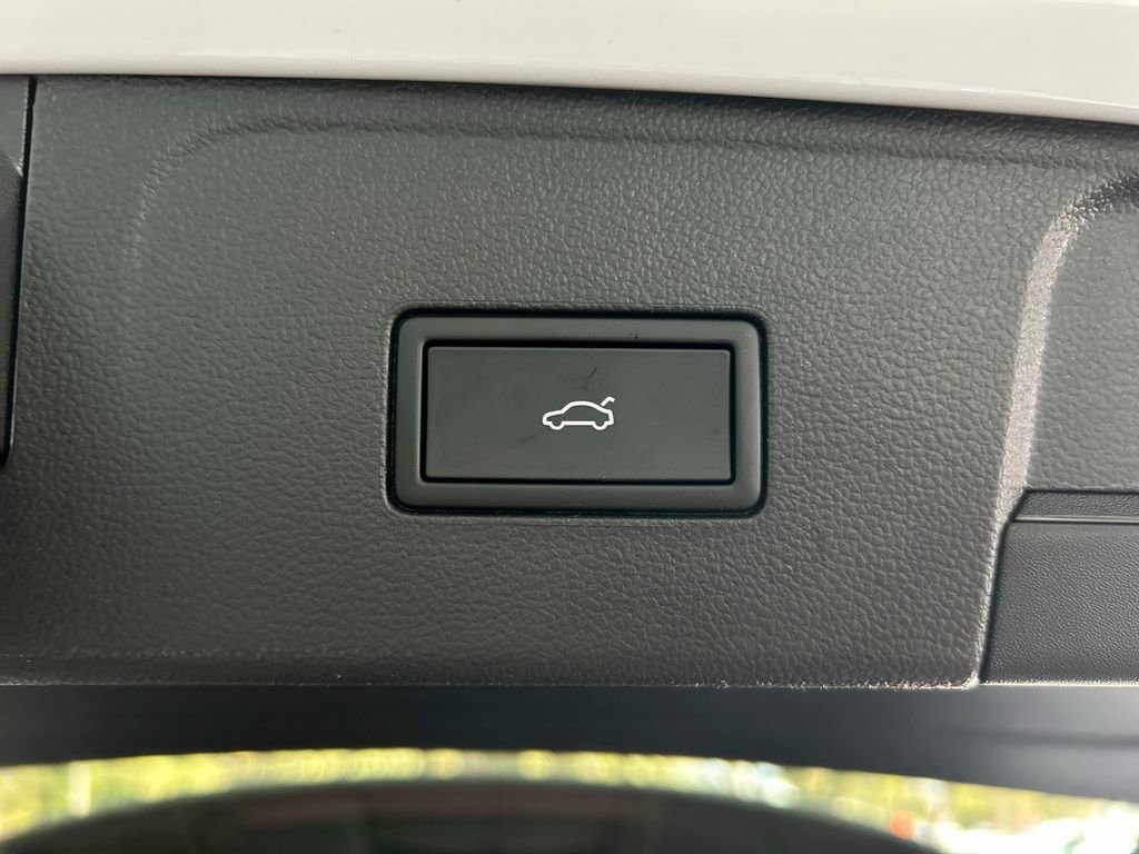 New 2026 Volkswagen Atlas SEL Premium R-Line image 48