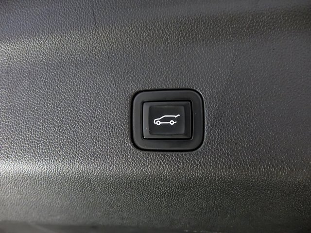 Used 2023 Chevrolet Tahoe High Country w/ Premium Package image 31