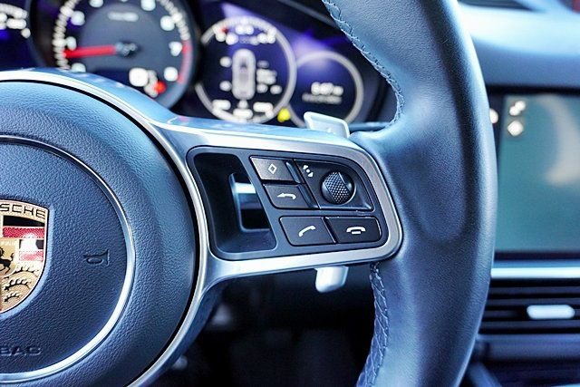 Used 2022 Porsche Cayenne AWD/4WD image 41