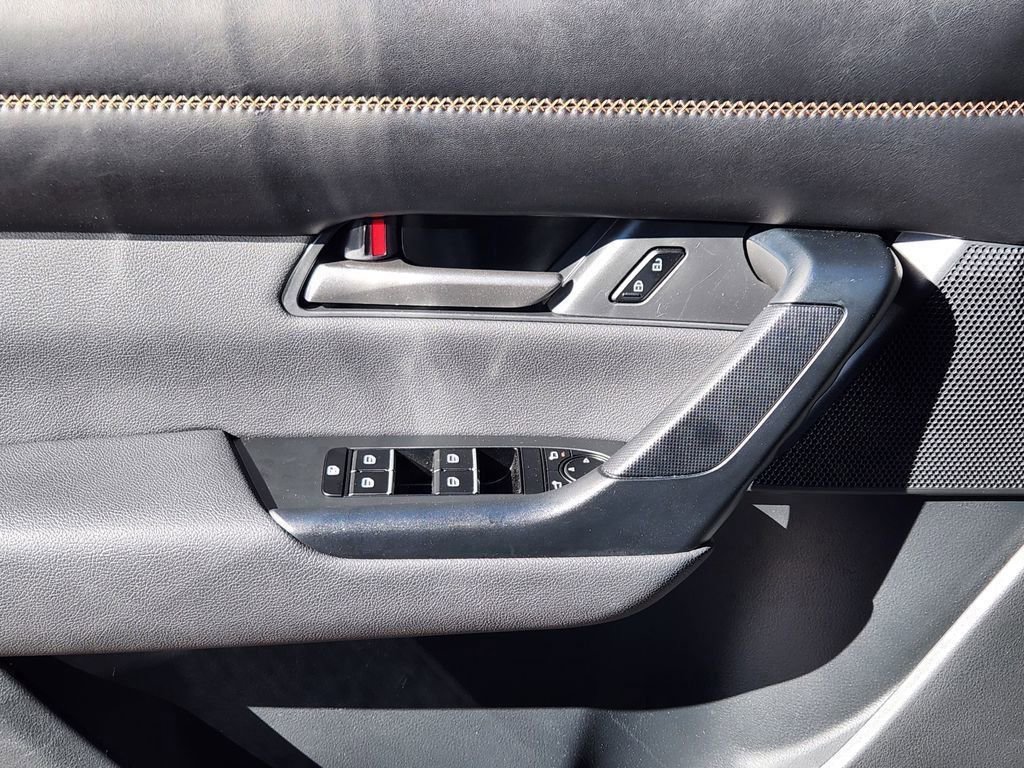 Used 2025 MAZDA CX-50 AWD 2.5 Hybrid w/ Premium Pkg image 3