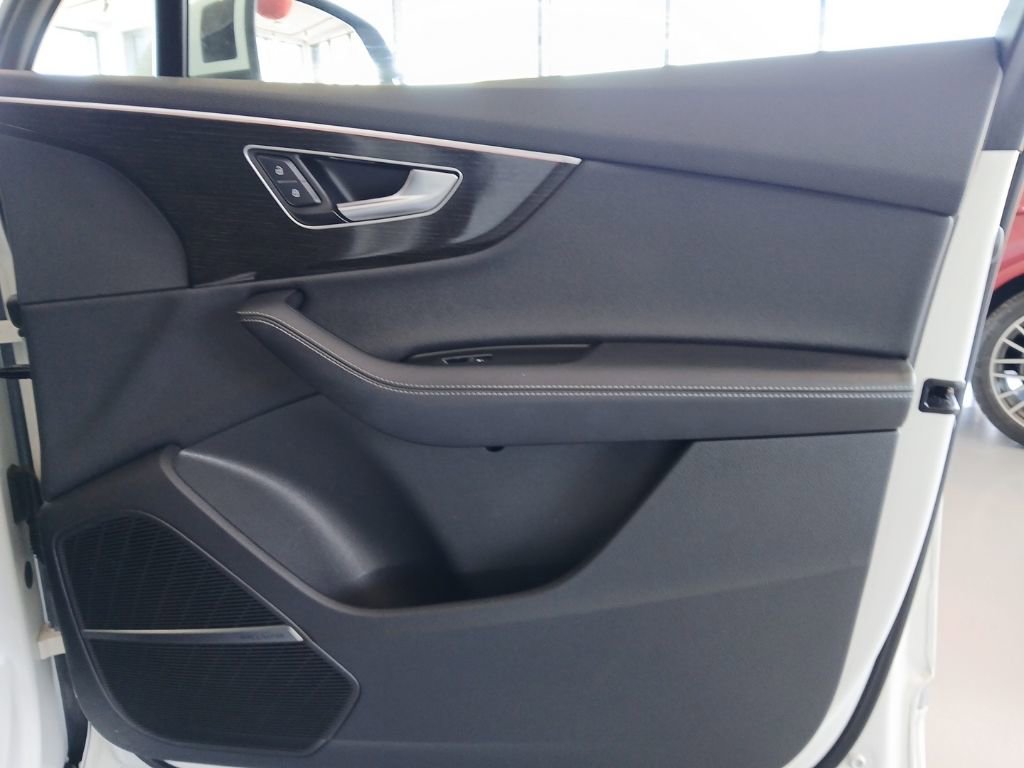 Used 2025 Audi Q7 3.0T Premium Plus image 26