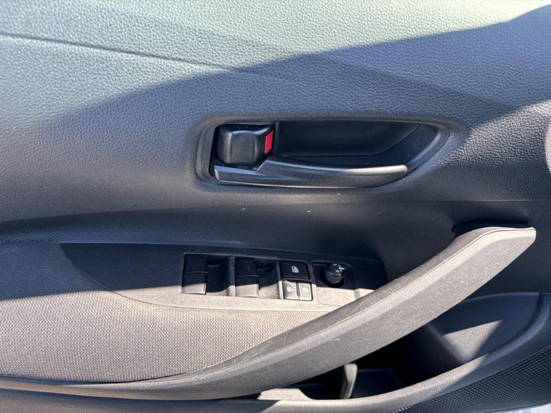 Used 2023 Toyota Corolla LE FWD image 9