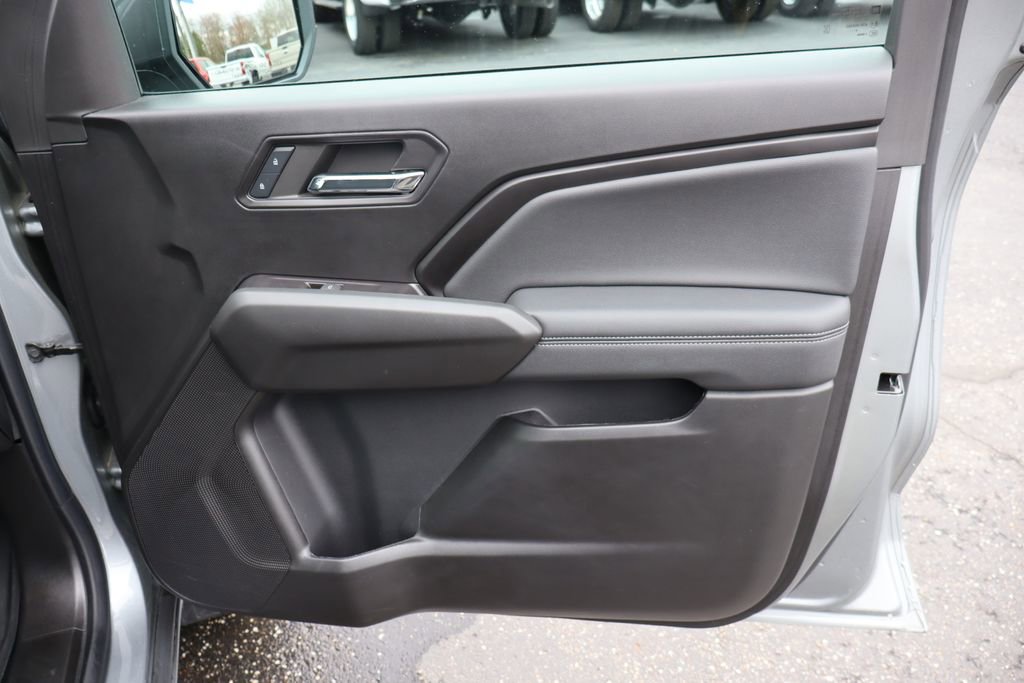 Used 2024 Chevrolet Colorado LT w/ LT Convenience Package III image 25