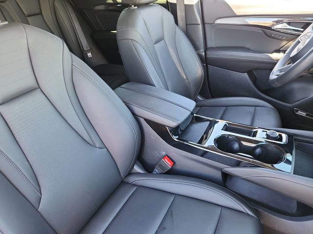 Used 2025 Buick Envision Preferred image 19