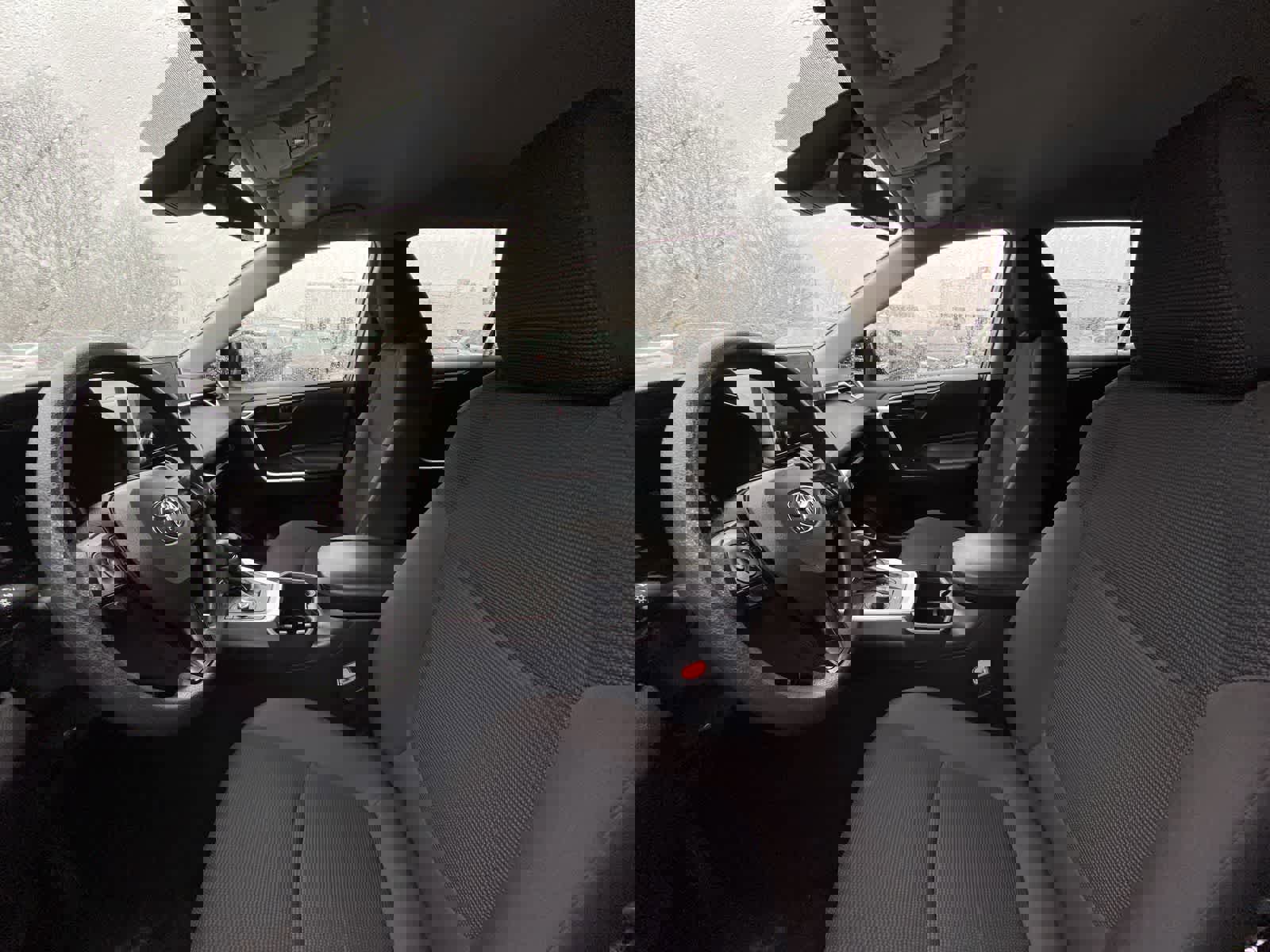 Used 2025 Toyota RAV4 LE image 20