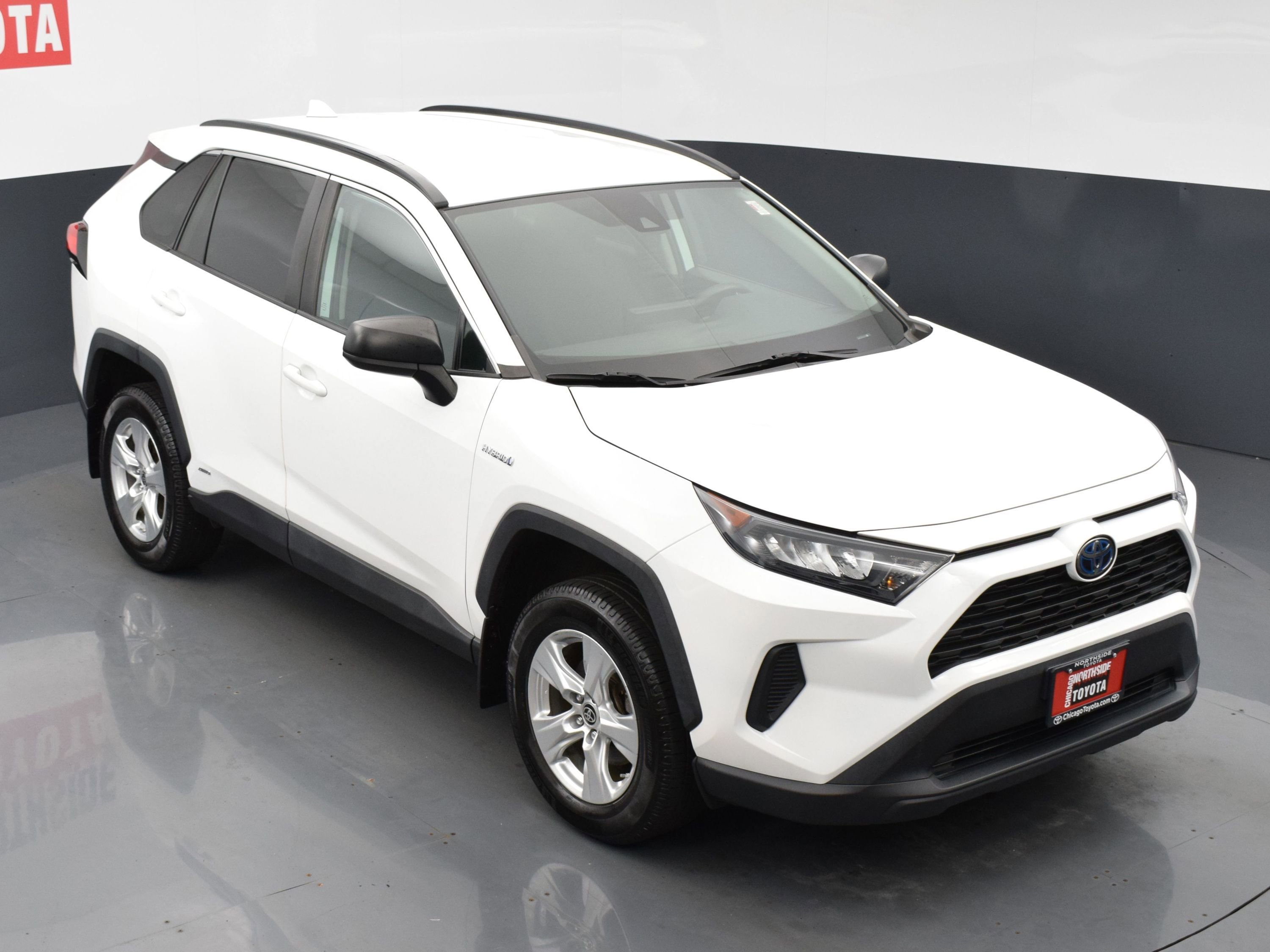Used 2021 Toyota RAV4 LE AWD/4WD image 21