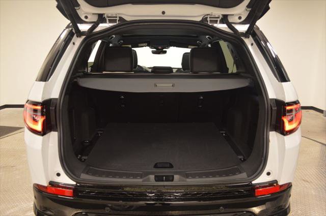 New 2026 Land Rover Discovery Sport Landmark image 39