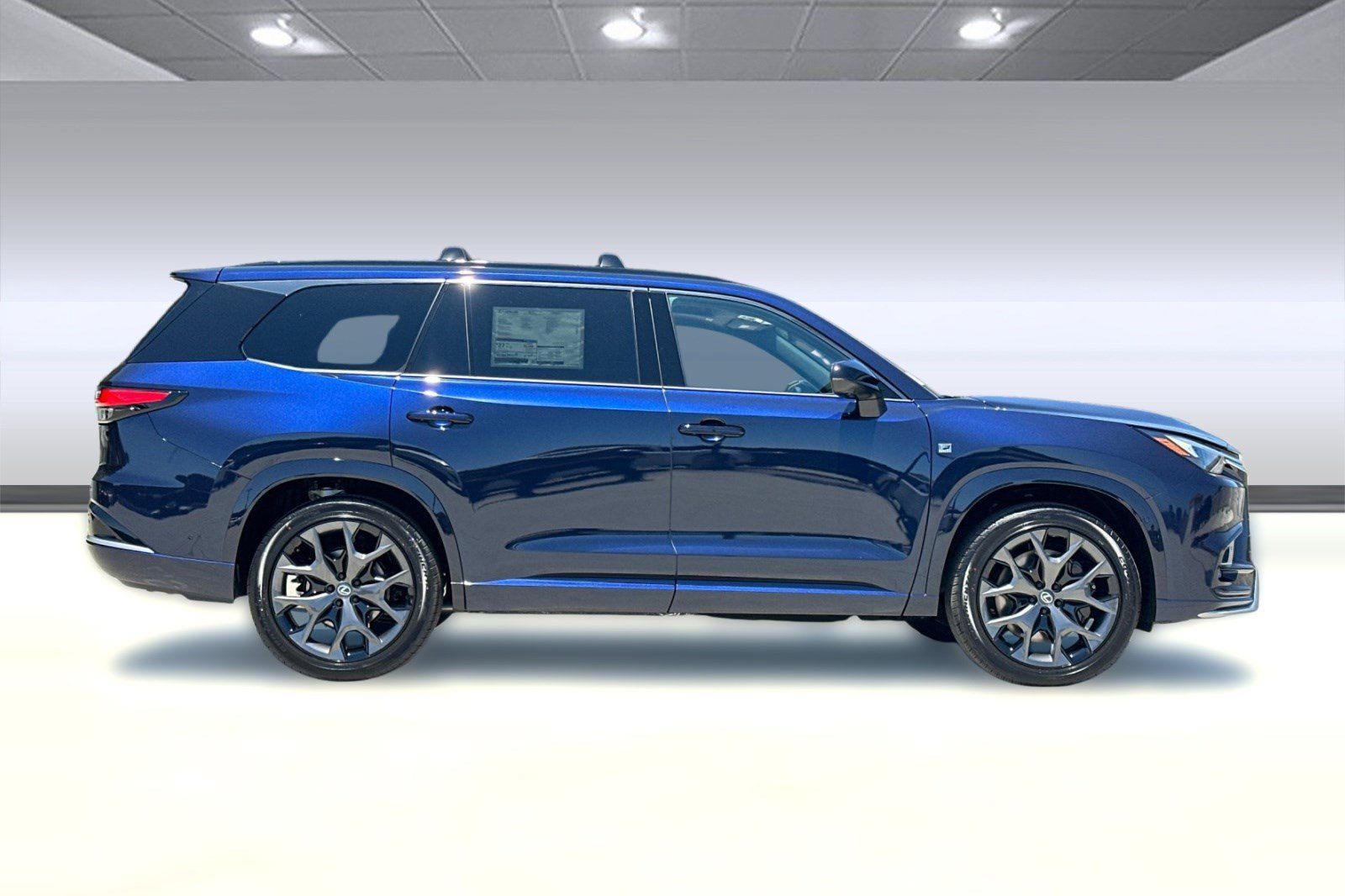 New 2026 Lexus TX 500h AWD image 7