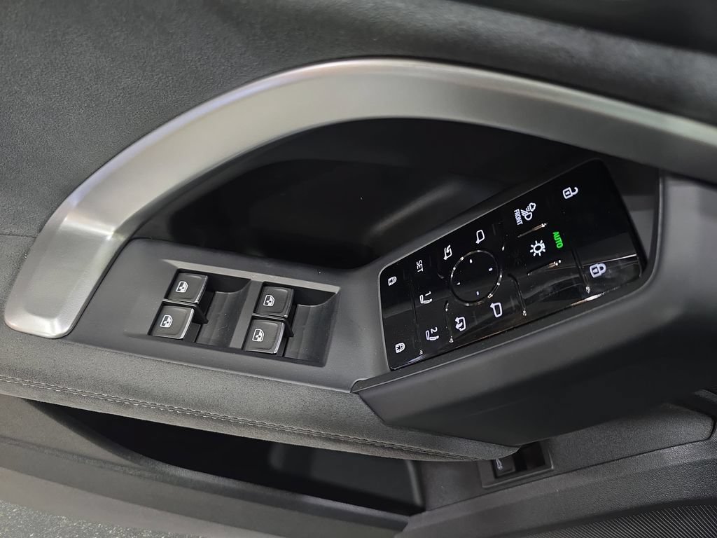 New 2026 Audi SQ5 Premium Plus AWD/4WD image 28