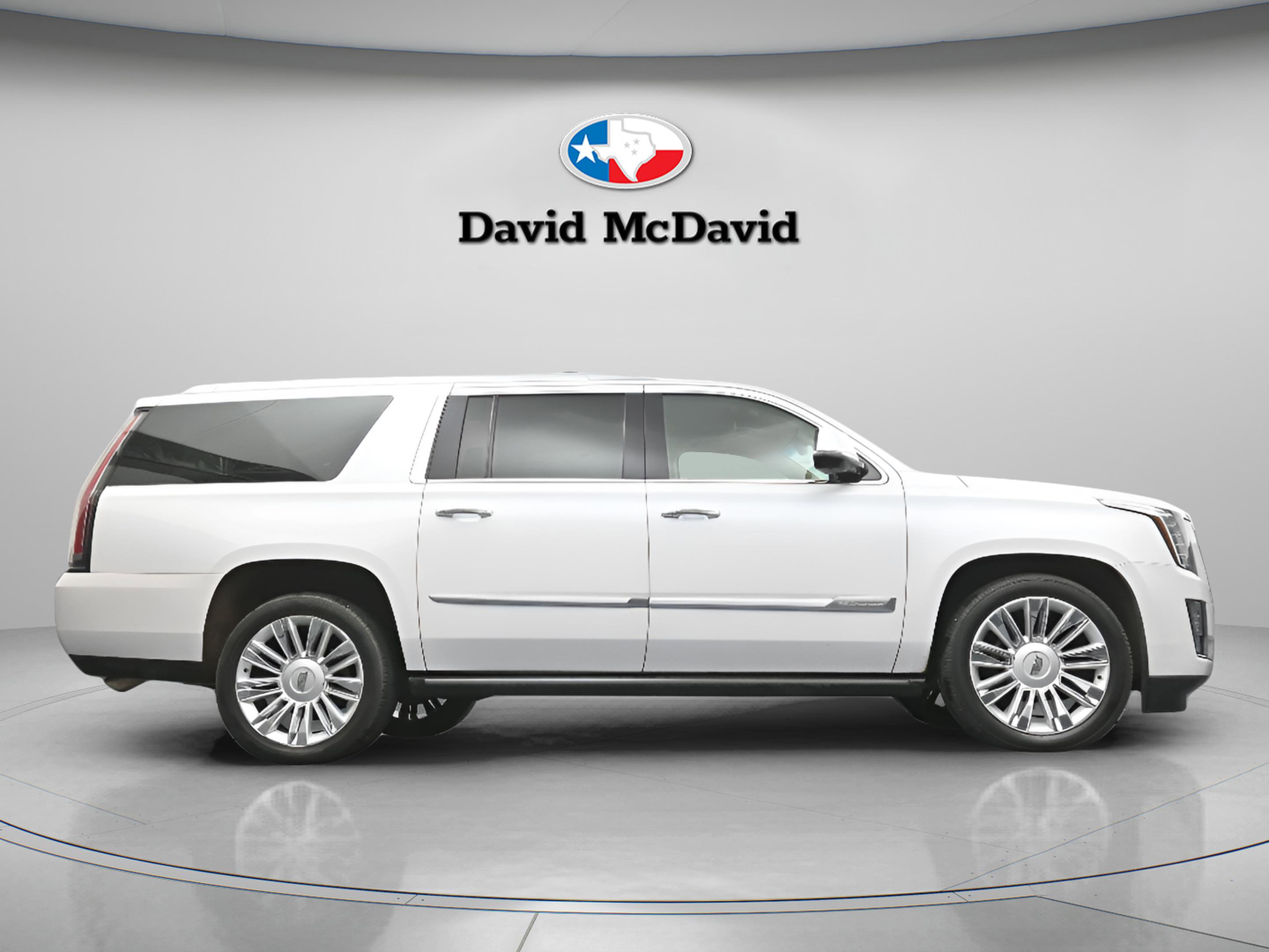 Used 2016 Cadillac Escalade ESV Platinum AWD/4WD image 39
