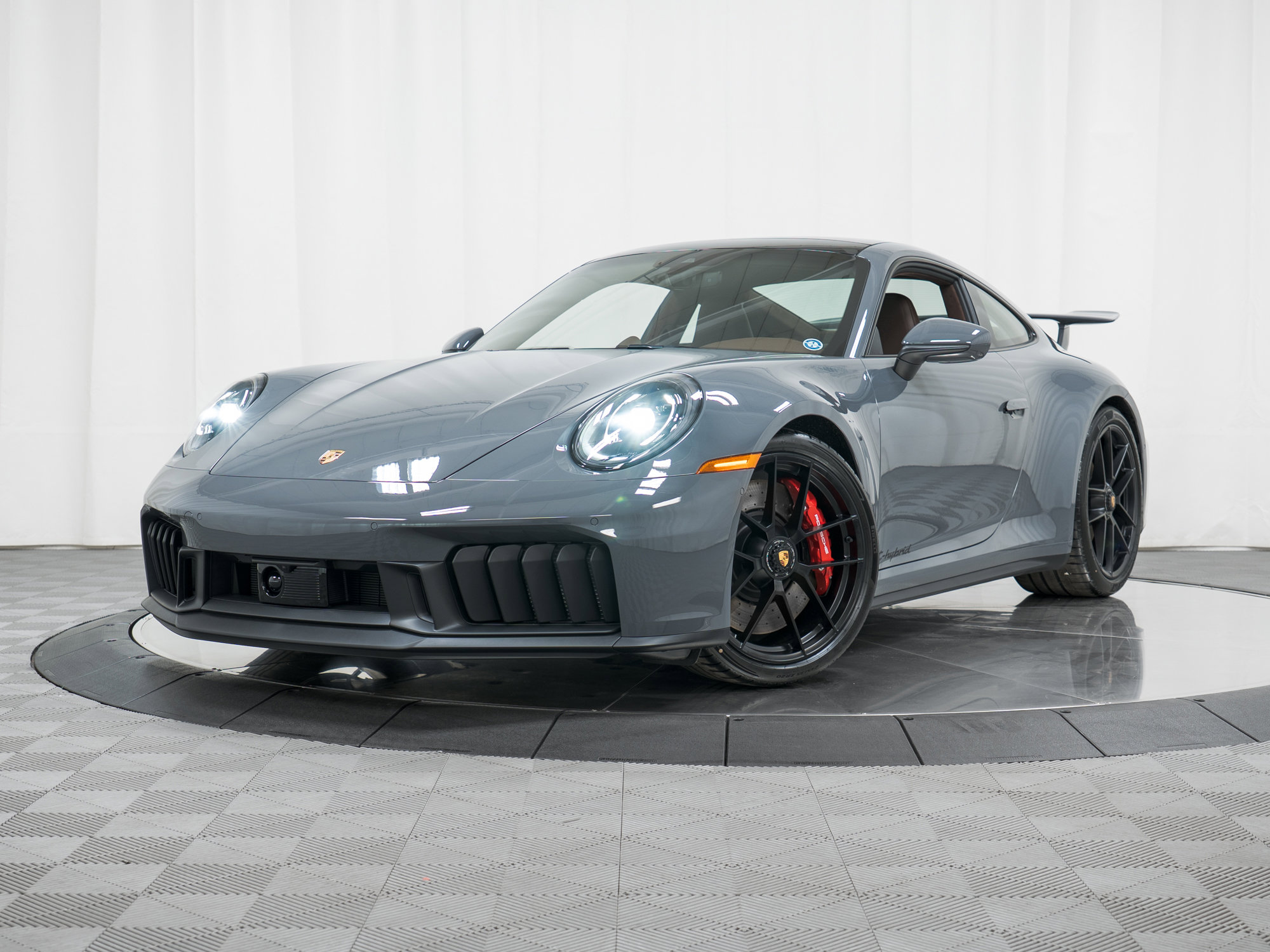 Used 2026 Porsche 911 Carrera 4 GTS image 34