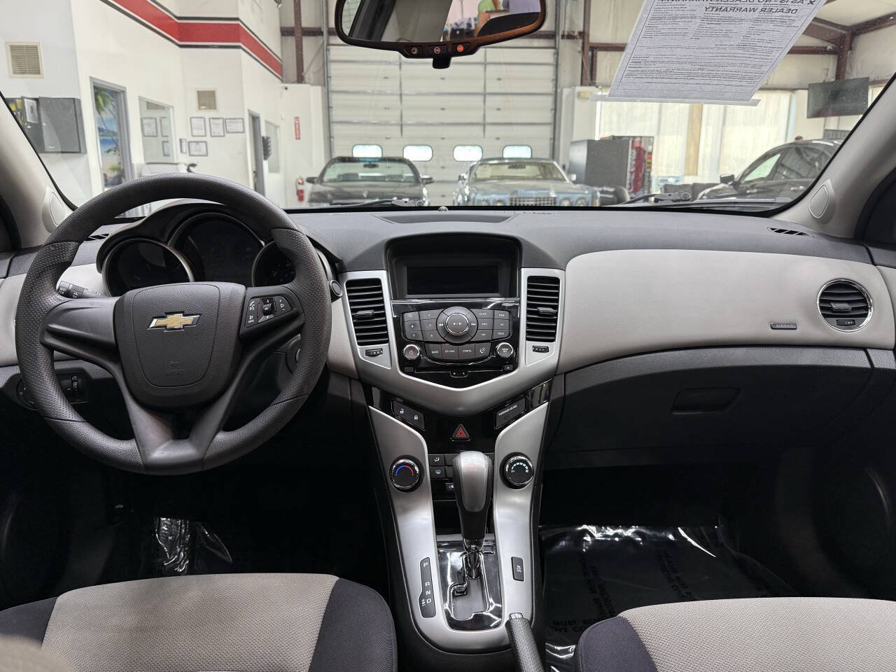 Used 2014 Chevrolet Cruze LS FWD image 20