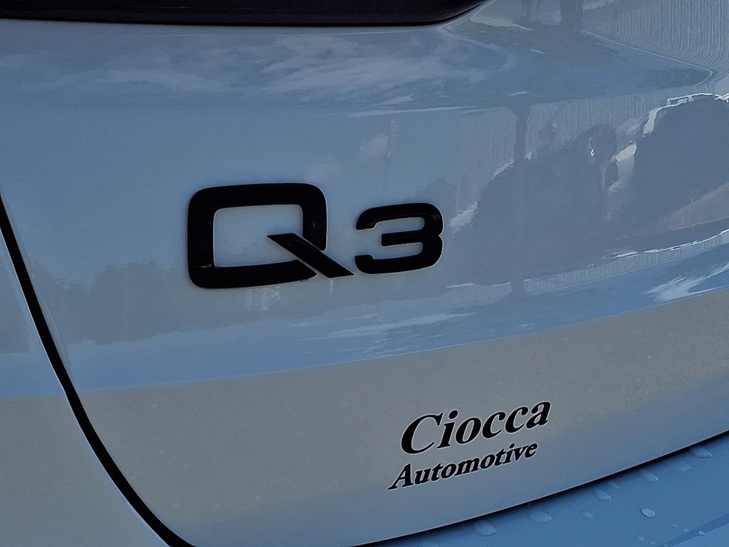 Used 2025 Audi Q3 2.0T Premium Plus AWD/4WD image 32