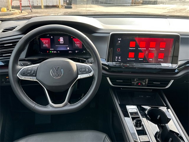 Certified 2025 Volkswagen Atlas Cross Sport SEL image 23