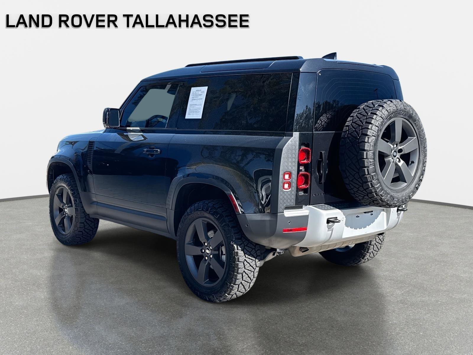 Used 2024 Land Rover Defender 90 S image 7