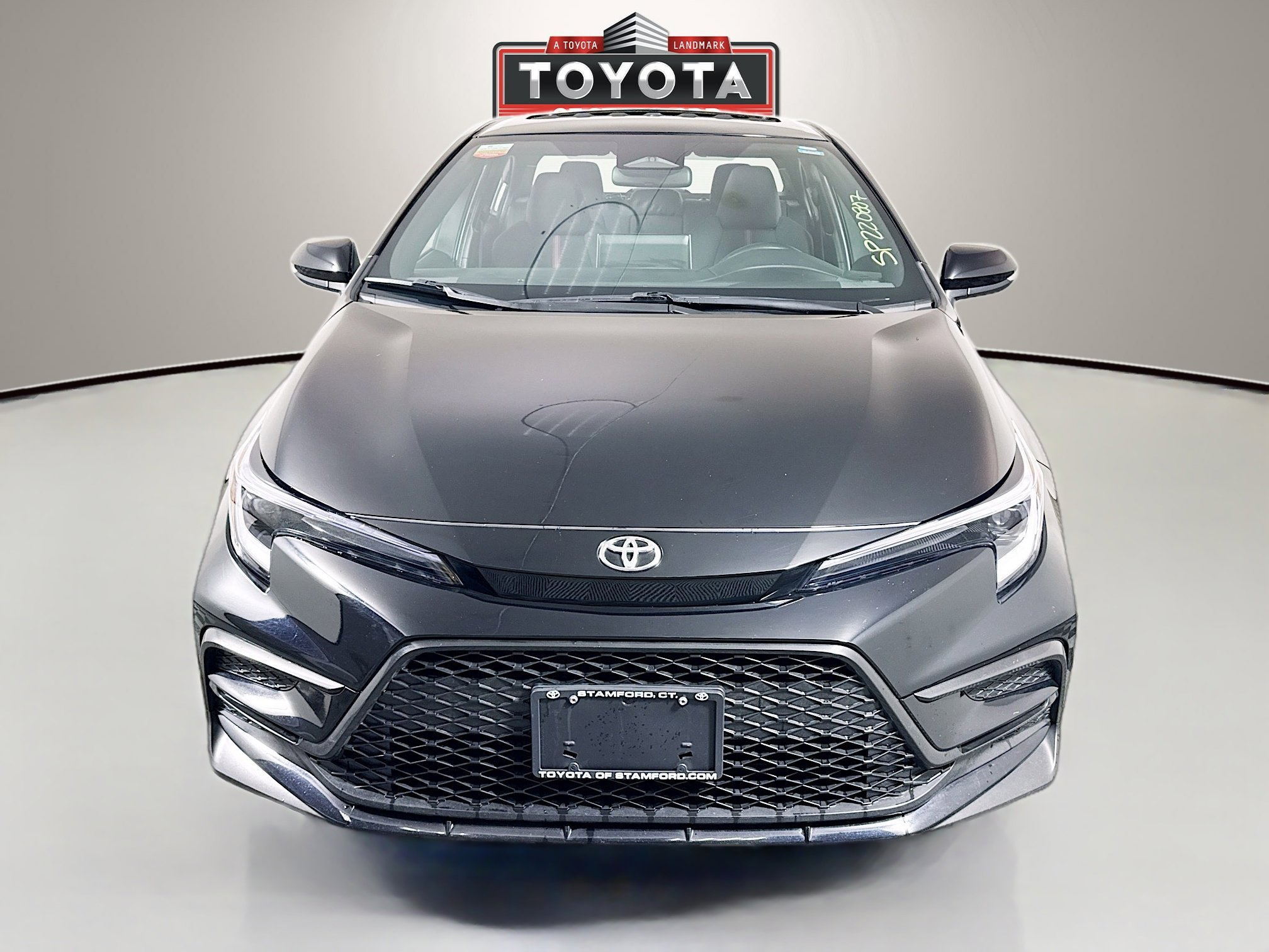 Certified 2025 Toyota Corolla SE w/ SE Premium Package image 2